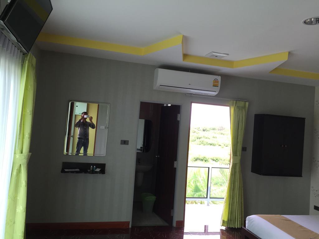 Por-Ho Boutique Hotel ناخون راتشاسيما الغرفة الصورة